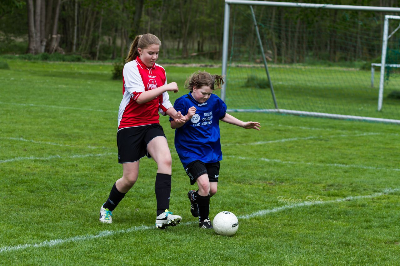 Bild 140 - C-Juniorinnen SG Rnnau-Segeberg - Kaltenkirchener Turnerschaft : Ergebnis: 1:3